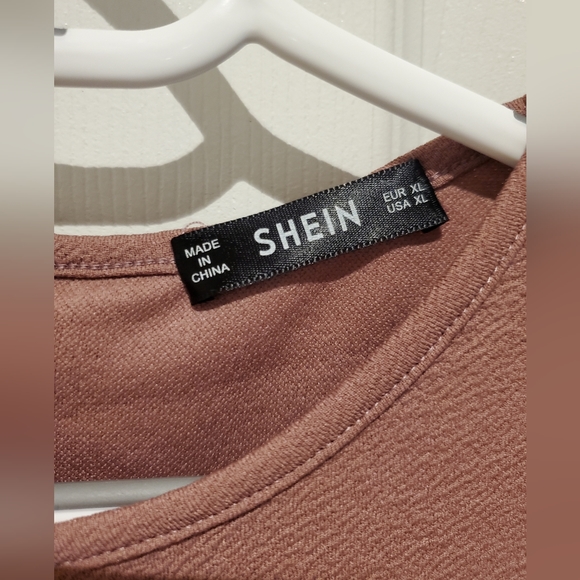 Long sleeve peplum hem mauve blouse - Picture 5 of 6